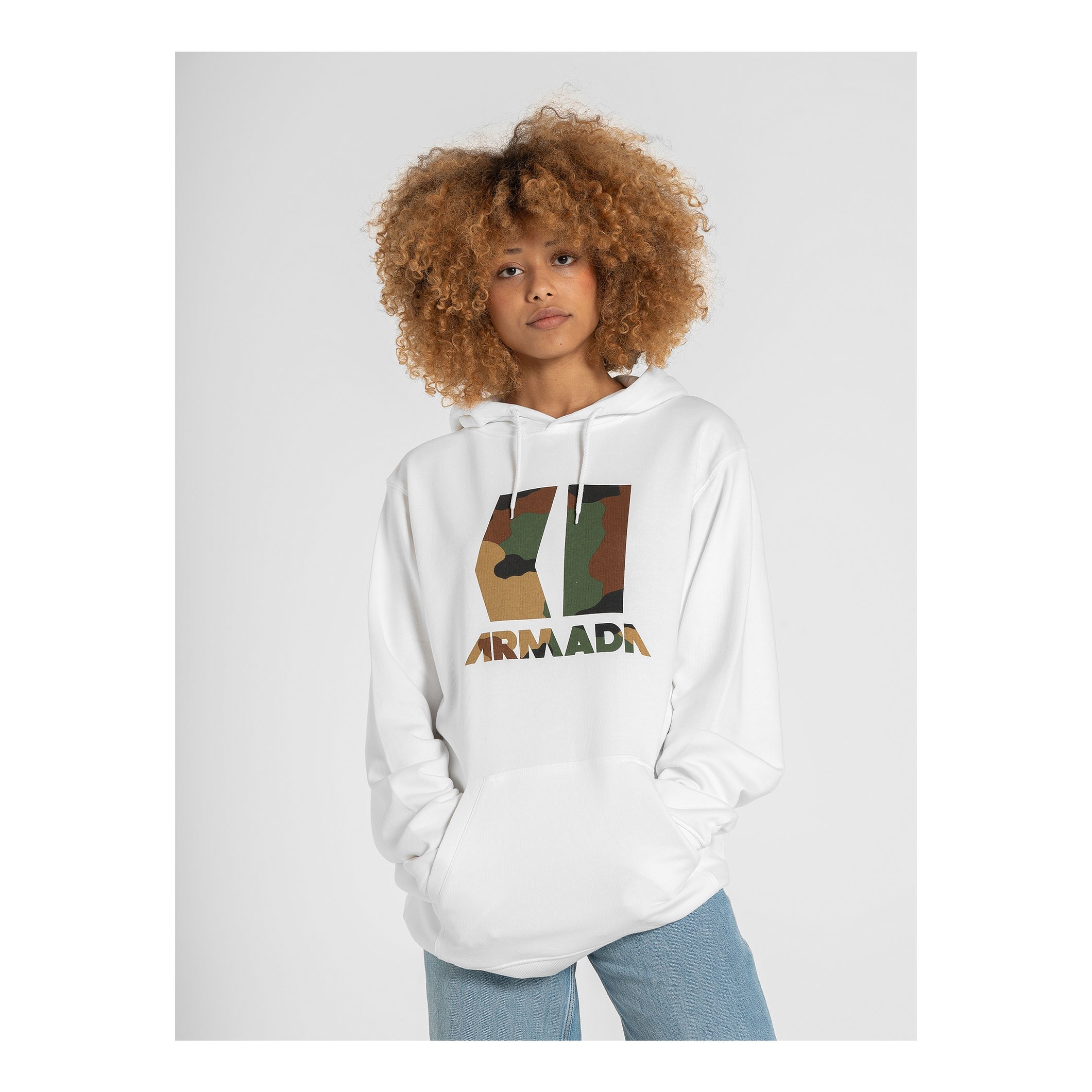 Armada icon hoodie white Clearance
