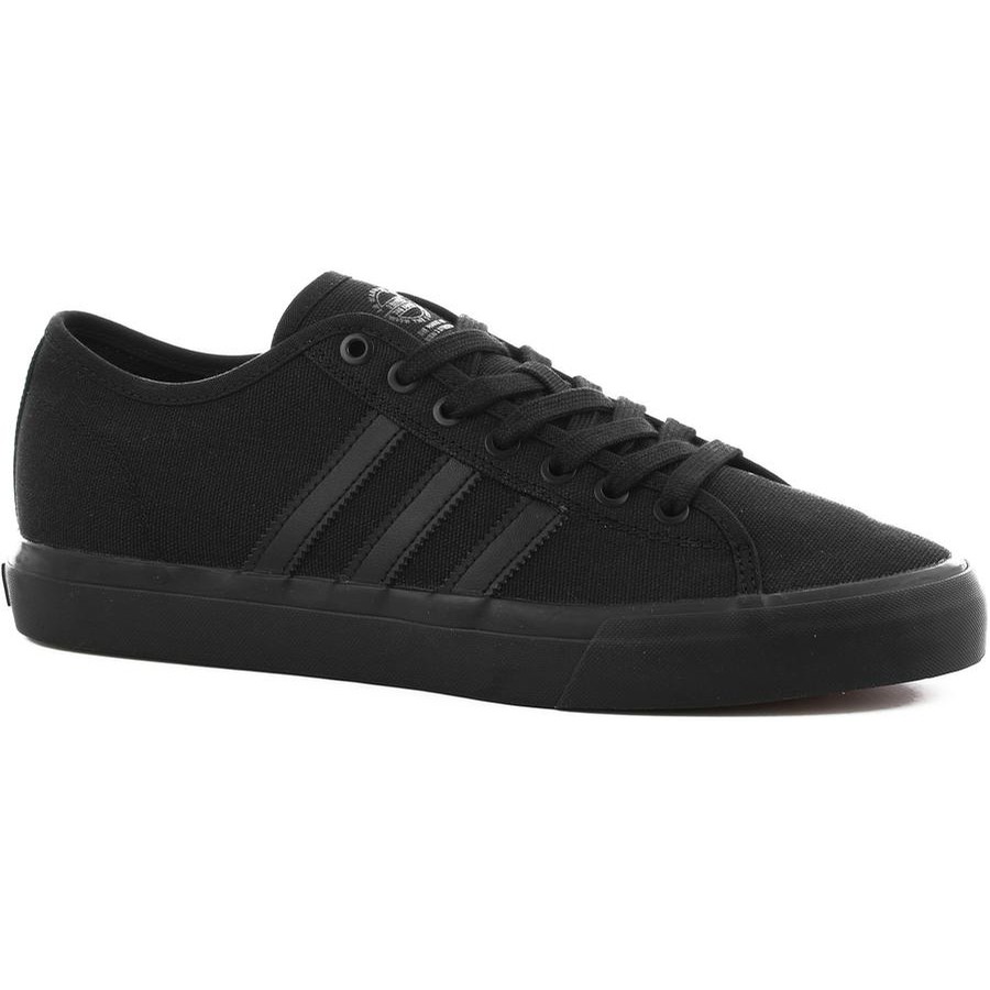 matchcourt adidas black