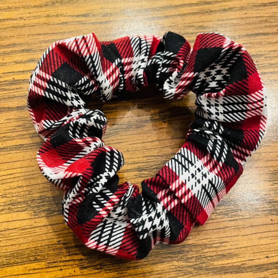 Beads.by.a Black and red plaid Scrunchie jewelry accessories hair scrunchies at Treppie