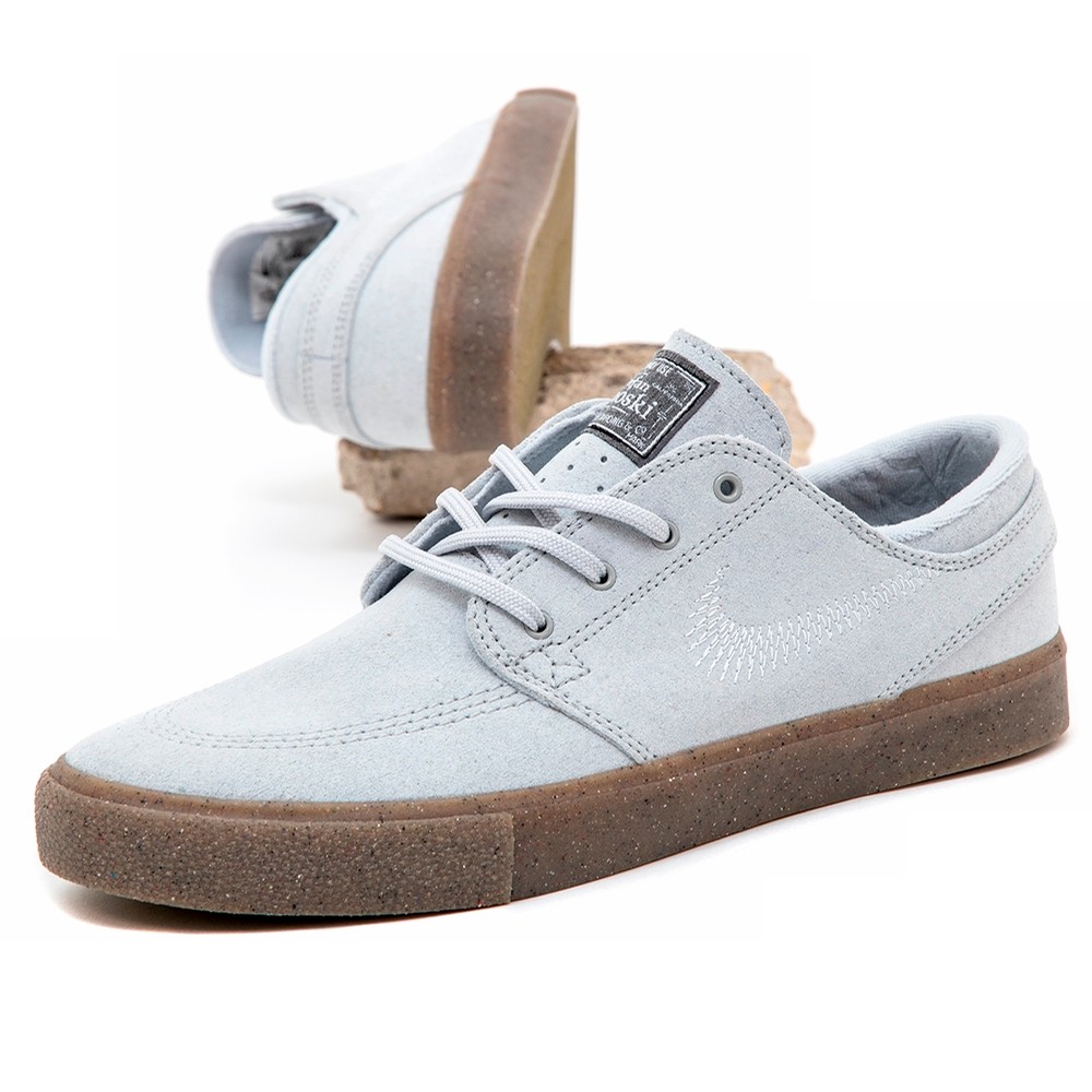 nike flyleather shoes