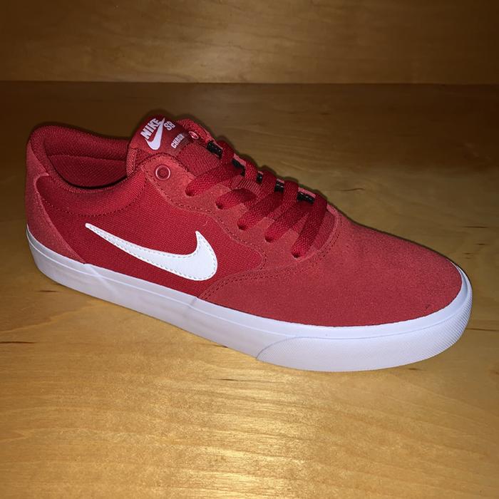 nike sb chron slr gym red & white shoes