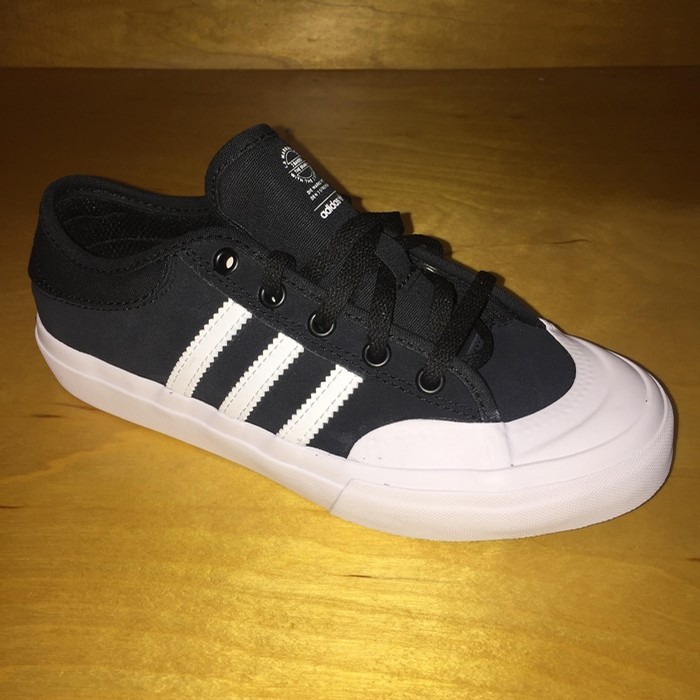 addidas matchcourt