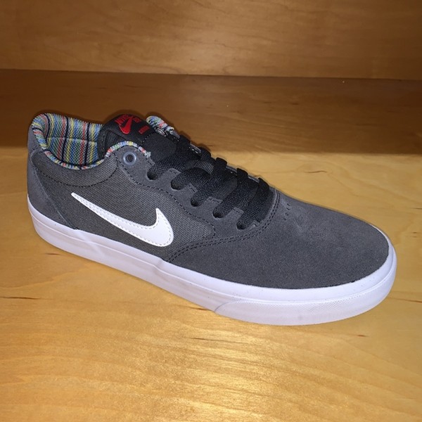 Nike SB Chron SLR PRM Footwear Adult at 
