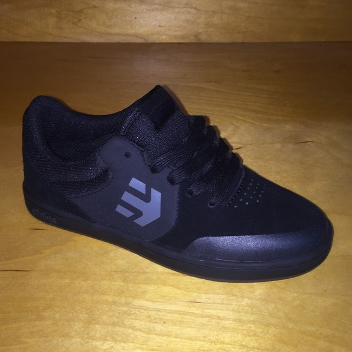 etnies marana kids