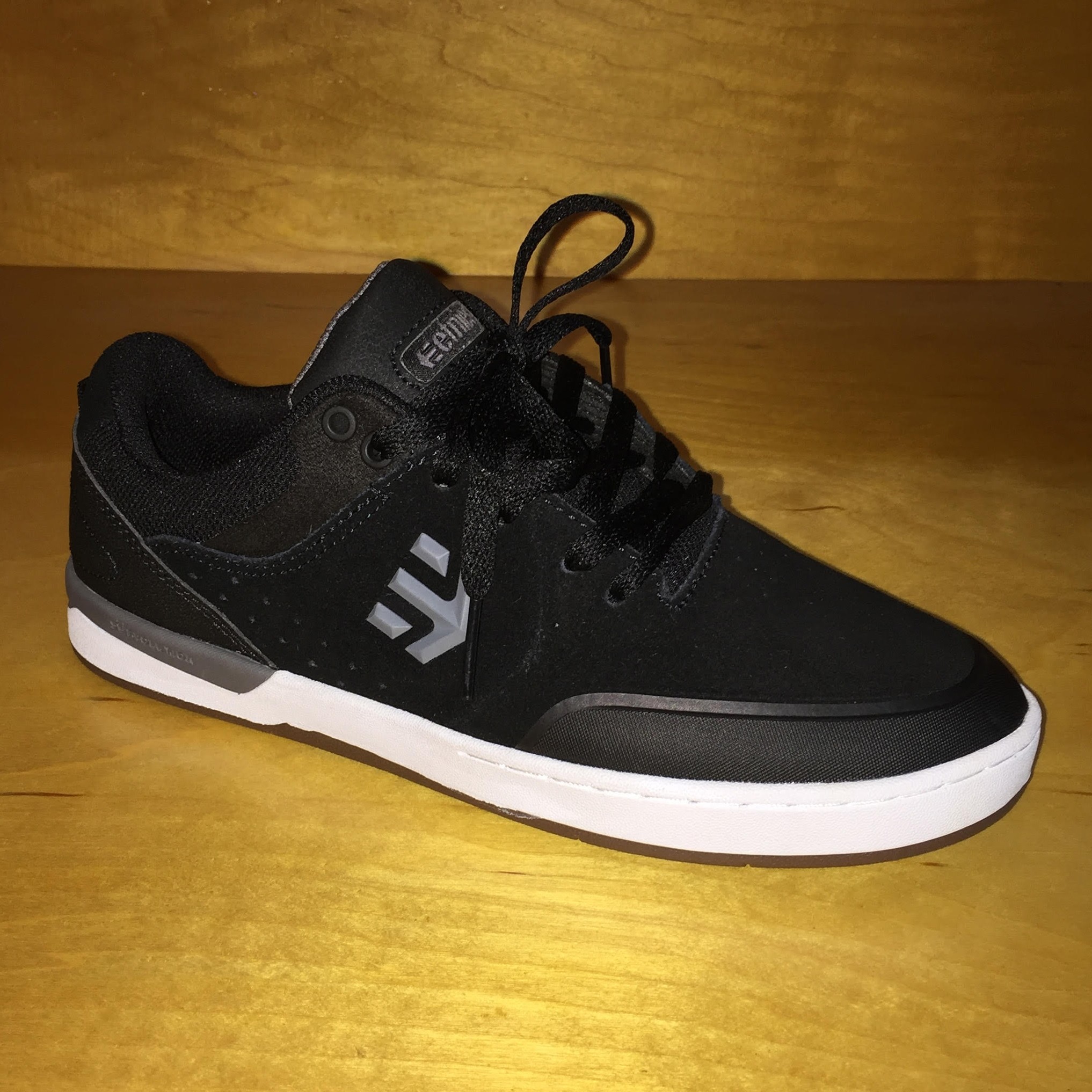 etnies marana xt
