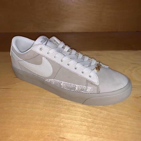 nike sb zoom blazer low qs