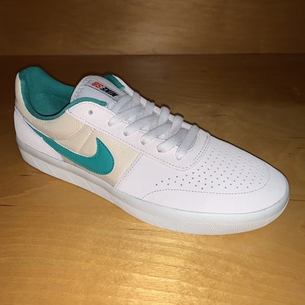 nike team classic