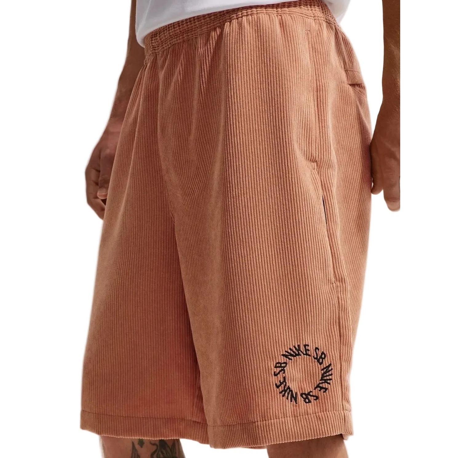 Nike SB Corduroy Short (Lt Cognac/Black)